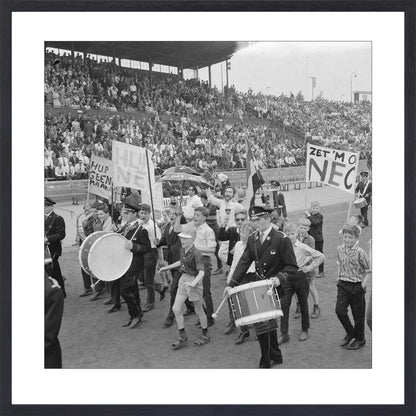 NEC-supporters in het Goffertstadion - 1964