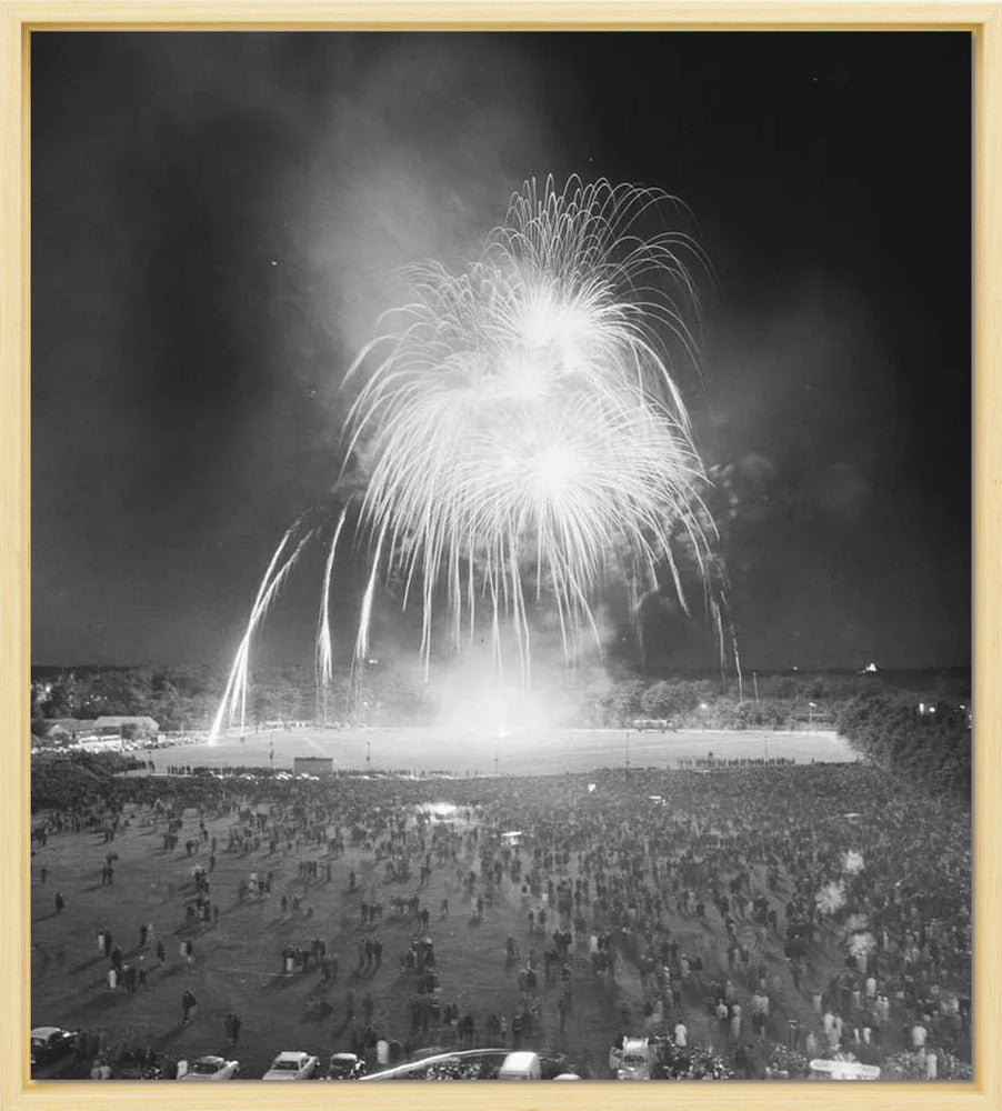 Vuurwerk op het Malieveld - 1965