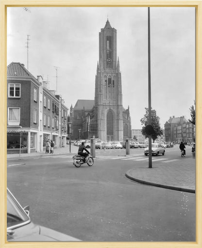 De Eusebiuskerk met Brommer - 1965