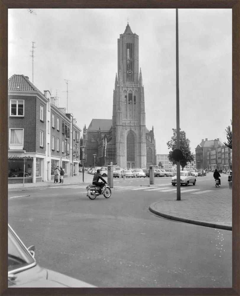 De Eusebiuskerk met Brommer - 1965