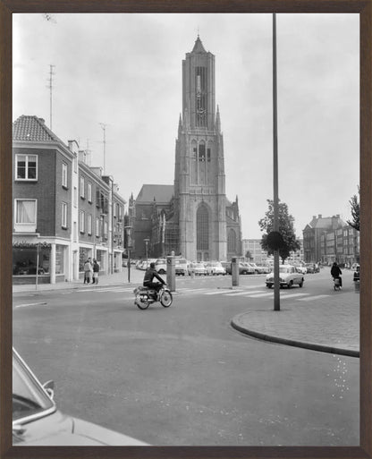De Eusebiuskerk met Brommer - 1965