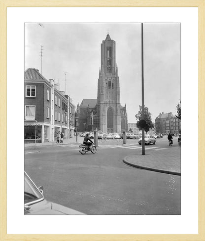 De Eusebiuskerk met Brommer - 1965