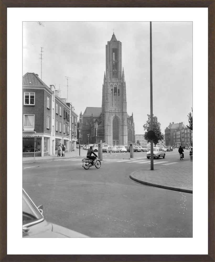 De Eusebiuskerk met Brommer - 1965