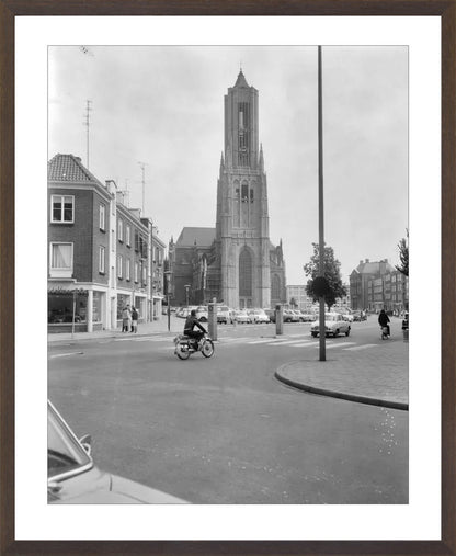 De Eusebiuskerk met Brommer - 1965