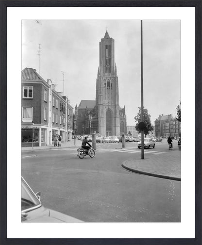 De Eusebiuskerk met Brommer - 1965