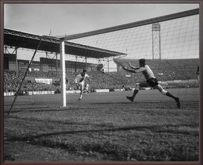 Johan Cruijff scoort in het Olympisch Stadion - 1965