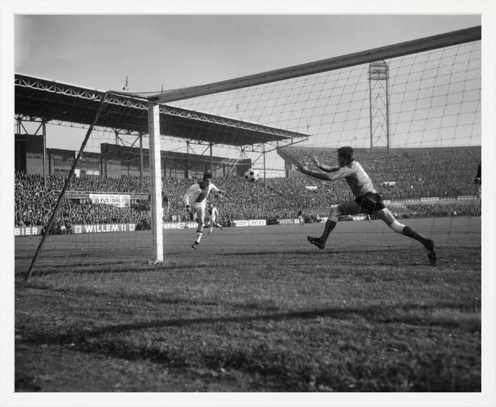 Johan Cruijff scoort in het Olympisch Stadion - 1965