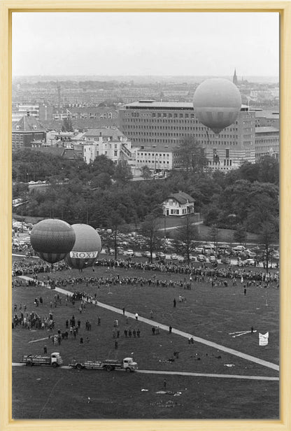Ballonnen boven Den Haag - 1962