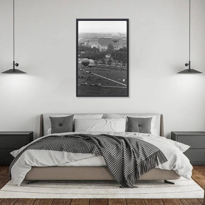 Zwart-witfoto uit 1962 van ballonvaarders boven Den Haag. – canvas zwarte baklijst in slaapkamer