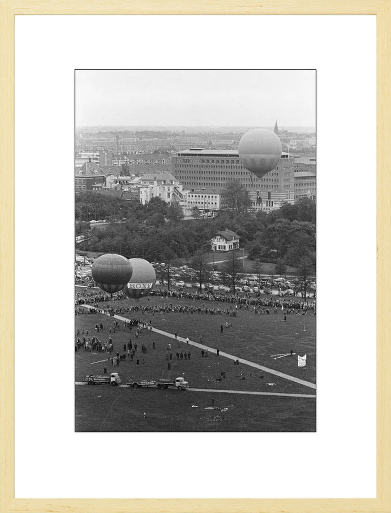 Ballonnen boven Den Haag - 1962