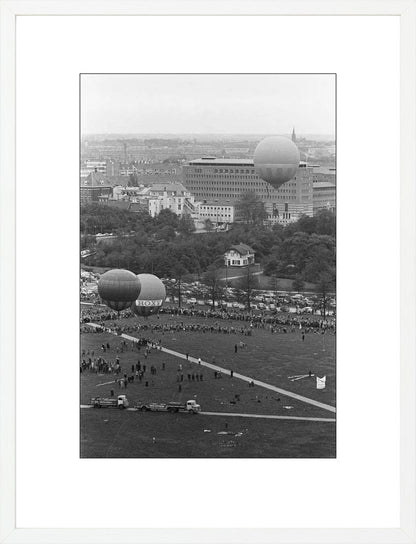Ballonnen boven Den Haag - 1962