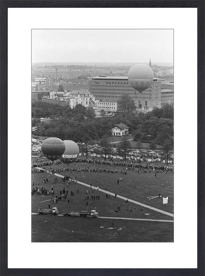 Ballonnen boven Den Haag - 1962