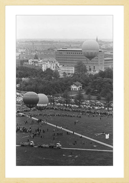 Ballonnen boven Den Haag - 1962