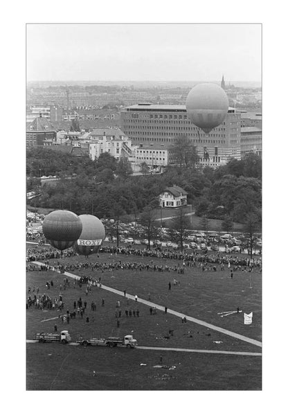 Ballonnen boven Den Haag - 1962