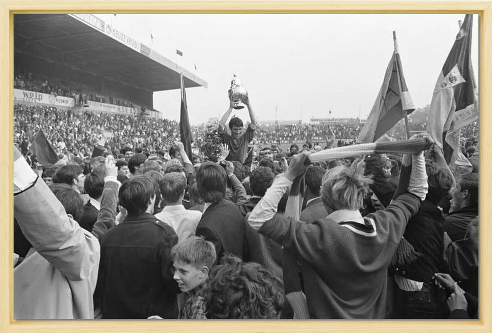 ADO-spelers met de KNVB-beker - 1968