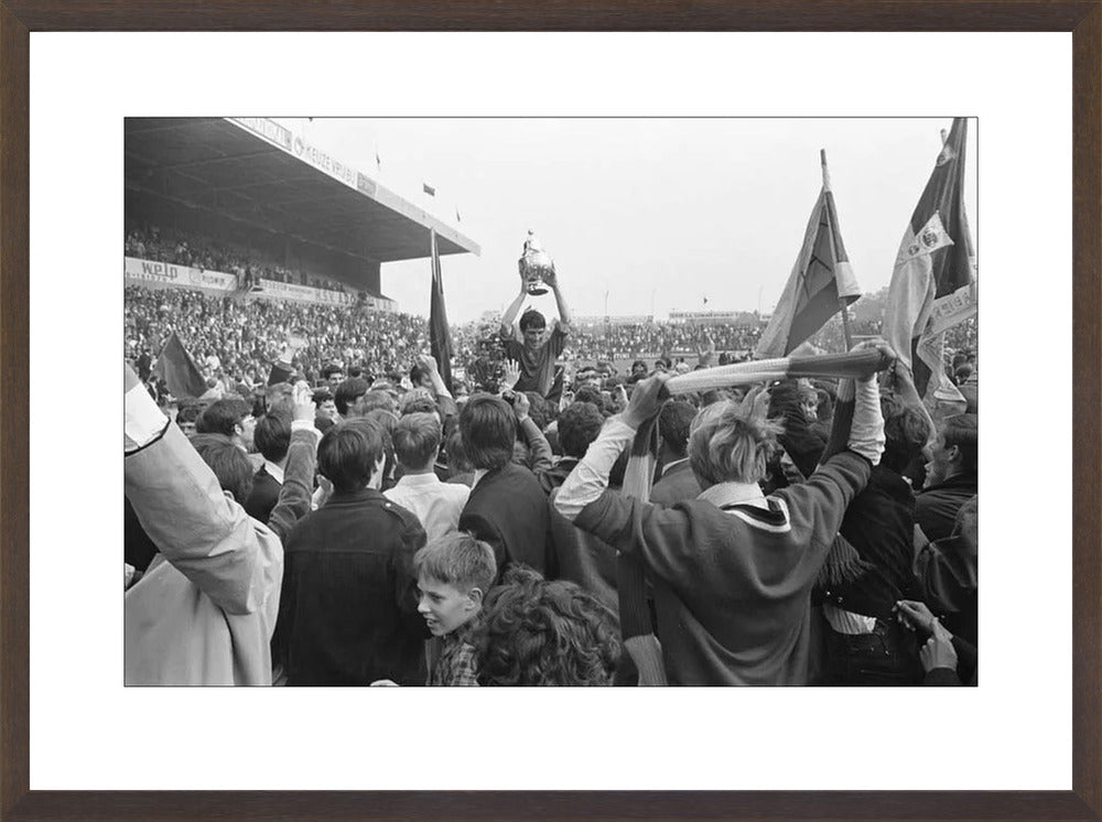 ADO-spelers met de KNVB-beker - 1968