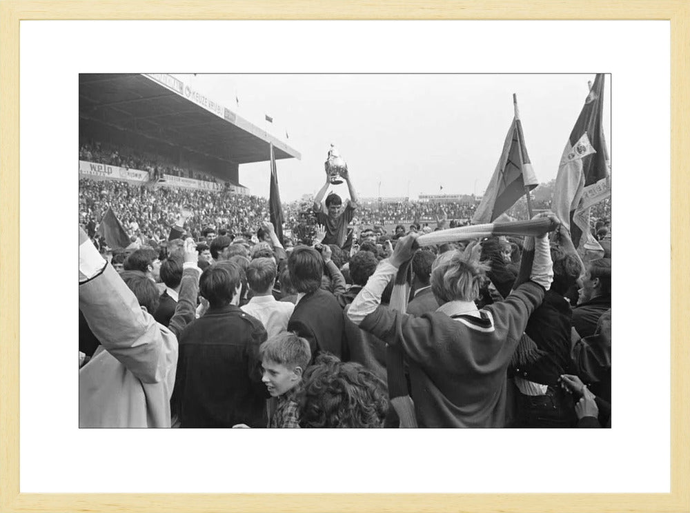 ADO-spelers met de KNVB-beker - 1968