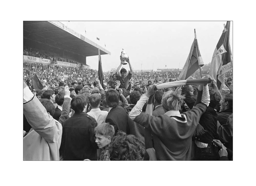 ADO-spelers met de KNVB-beker - 1968