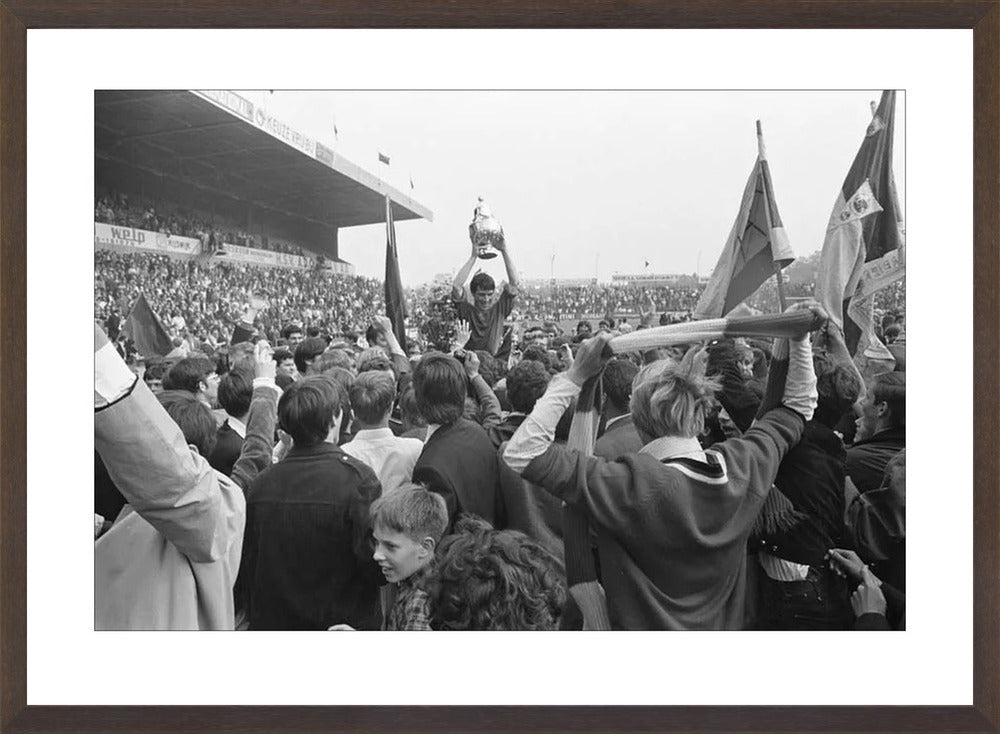 ADO-spelers met de KNVB-beker - 1968