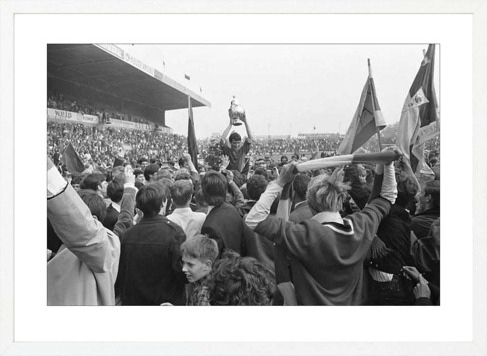 ADO-spelers met de KNVB-beker - 1968