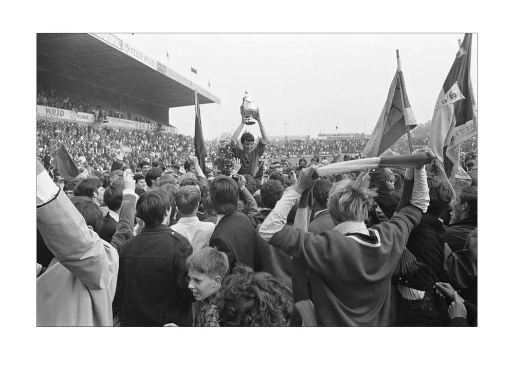 ADO-spelers met de KNVB-beker - 1968