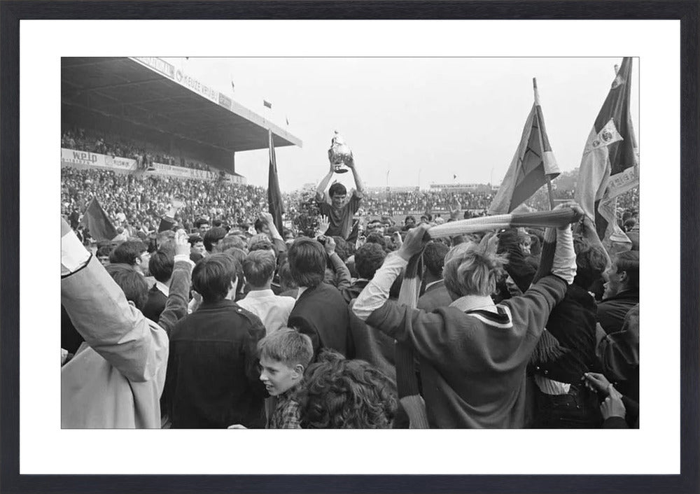 ADO-spelers met de KNVB-beker - 1968