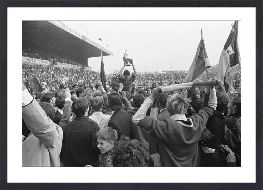 ADO-spelers met de KNVB-beker - 1968