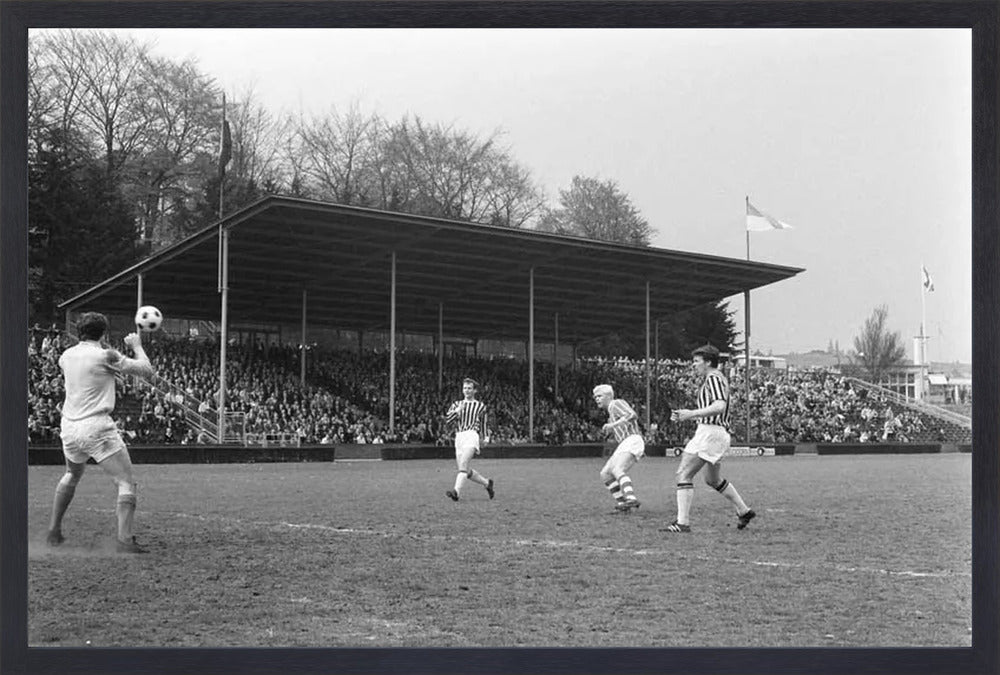 Vitesse - PSV in Nieuw-Monnikenhuize - 1969