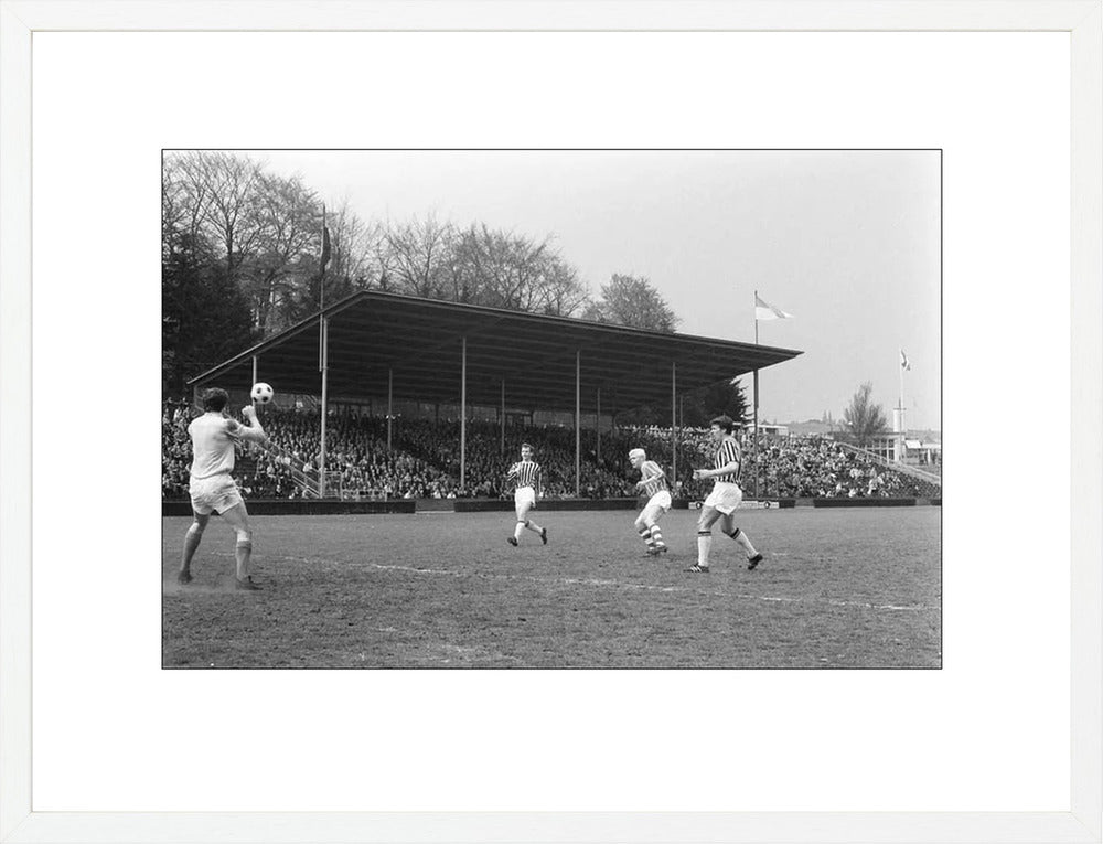 Vitesse - PSV in Nieuw-Monnikenhuize - 1969