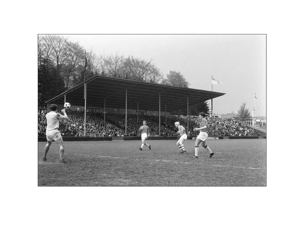 Vitesse - PSV in Nieuw-Monnikenhuize - 1969