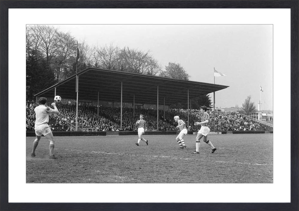 Vitesse - PSV in Nieuw-Monnikenhuize - 1969