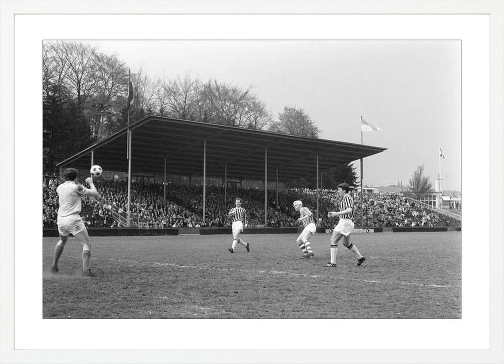 Vitesse - PSV in Nieuw-Monnikenhuize - 1969