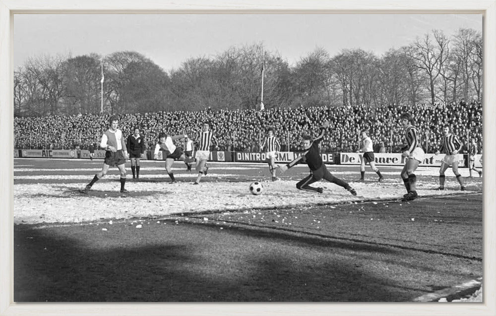 Vitesse - Feyenoord in Nieuw-Monnikenhuize - 1972