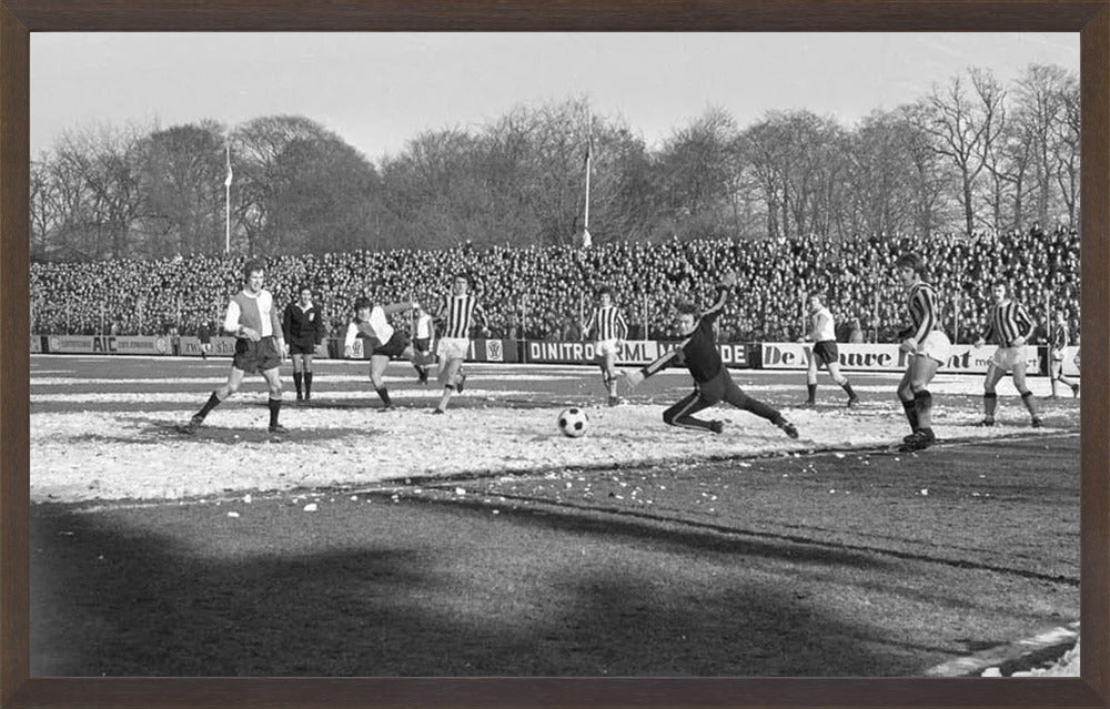 Vitesse - Feyenoord in Nieuw-Monnikenhuize - 1972
