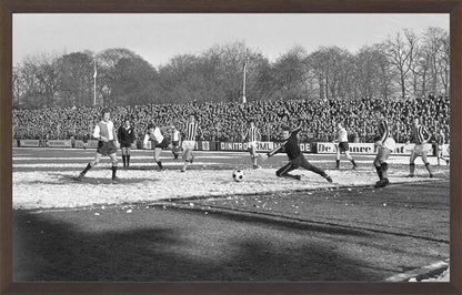 Vitesse - Feyenoord in Nieuw-Monnikenhuize - 1972