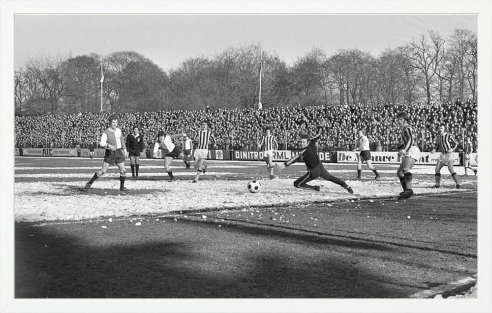 Vitesse - Feyenoord in Nieuw-Monnikenhuize - 1972