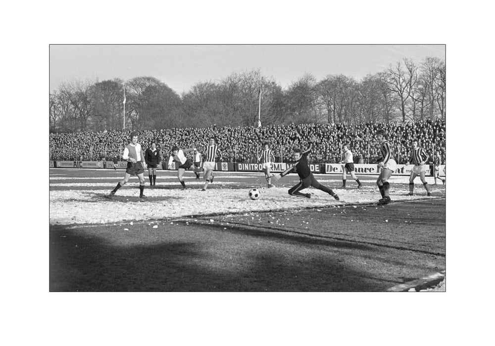 Vitesse - Feyenoord in Nieuw-Monnikenhuize - 1972