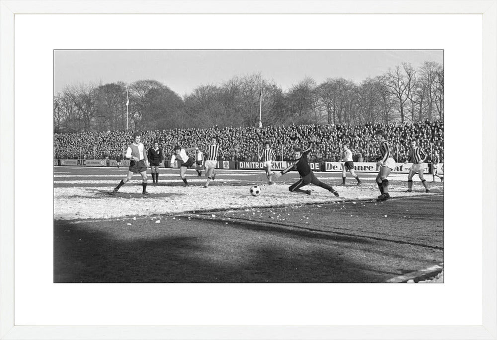 Vitesse - Feyenoord in Nieuw-Monnikenhuize - 1972
