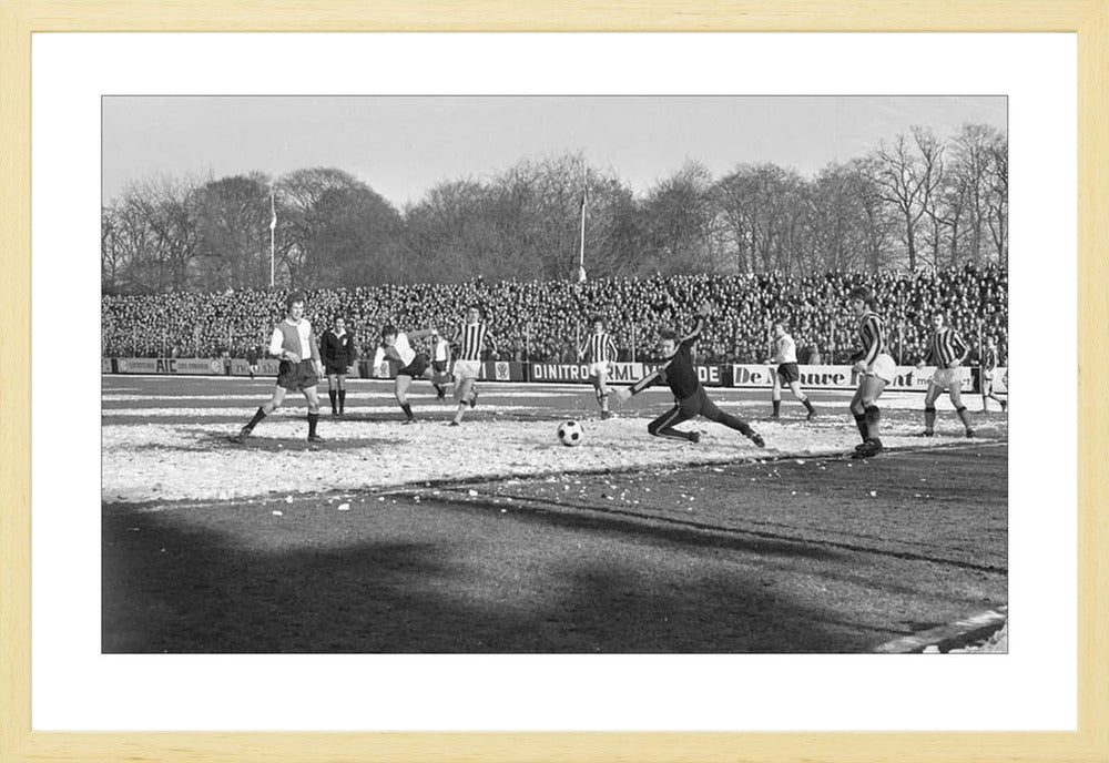 Vitesse - Feyenoord in Nieuw-Monnikenhuize - 1972