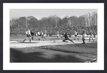 Vitesse - Feyenoord in Nieuw-Monnikenhuize - 1972