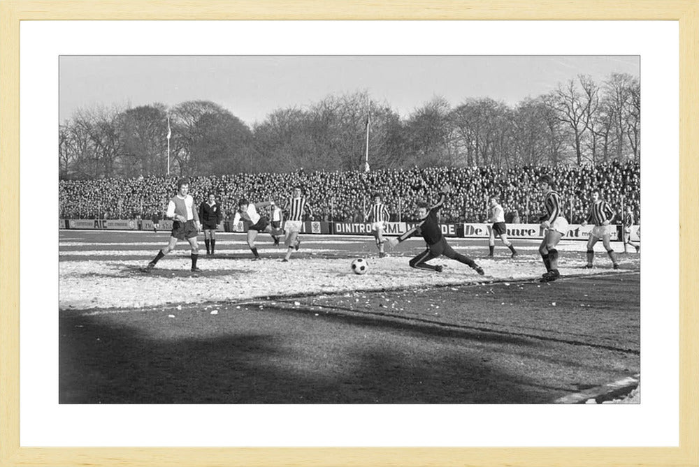 Vitesse - Feyenoord in Nieuw-Monnikenhuize - 1972