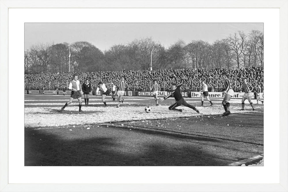 Vitesse - Feyenoord in Nieuw-Monnikenhuize - 1972