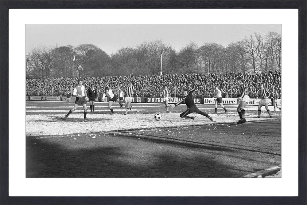 Vitesse - Feyenoord in Nieuw-Monnikenhuize - 1972