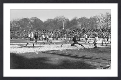 Vitesse - Feyenoord in Nieuw-Monnikenhuize - 1972