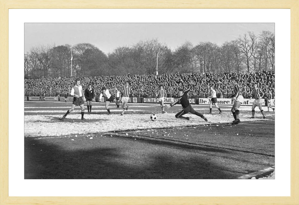Vitesse - Feyenoord in Nieuw-Monnikenhuize - 1972
