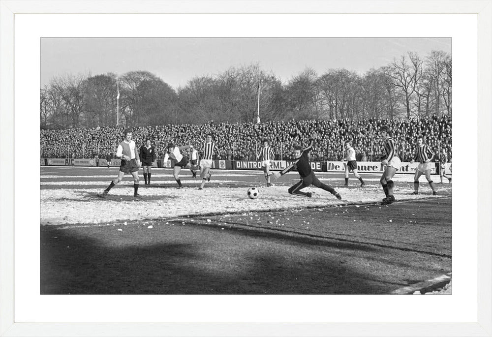Vitesse - Feyenoord in Nieuw-Monnikenhuize - 1972