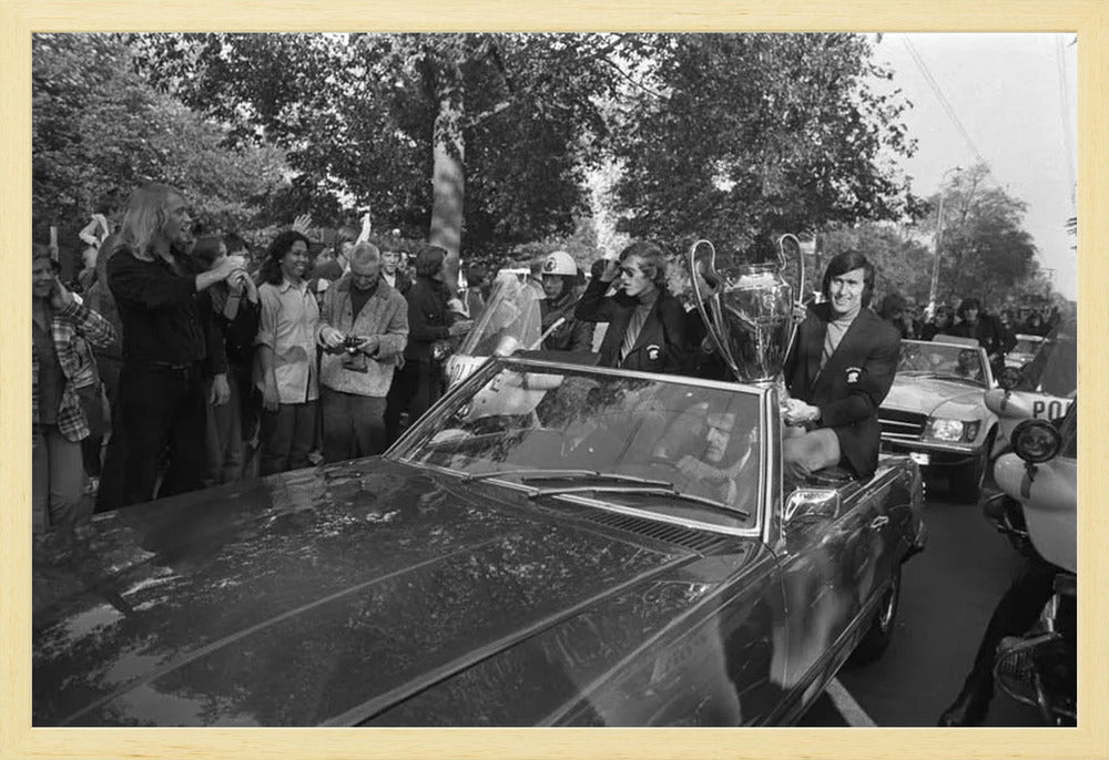 Keizer, Cruijff en Swart met de Europa Cup - 1972