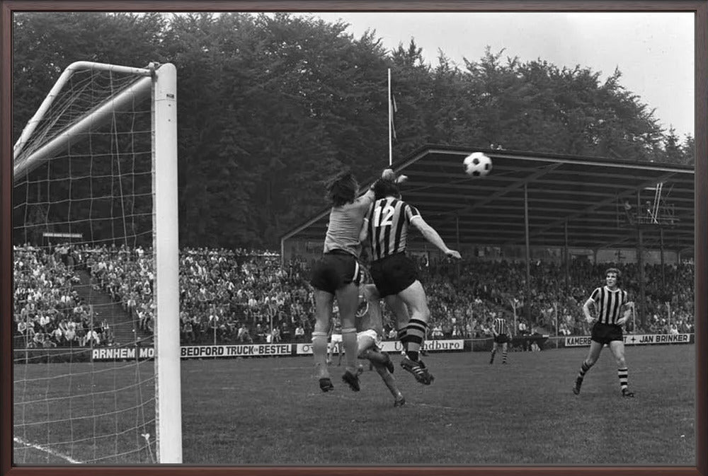 Vitesse - Volendam in Nieuw-Monnikenhuize - 1974