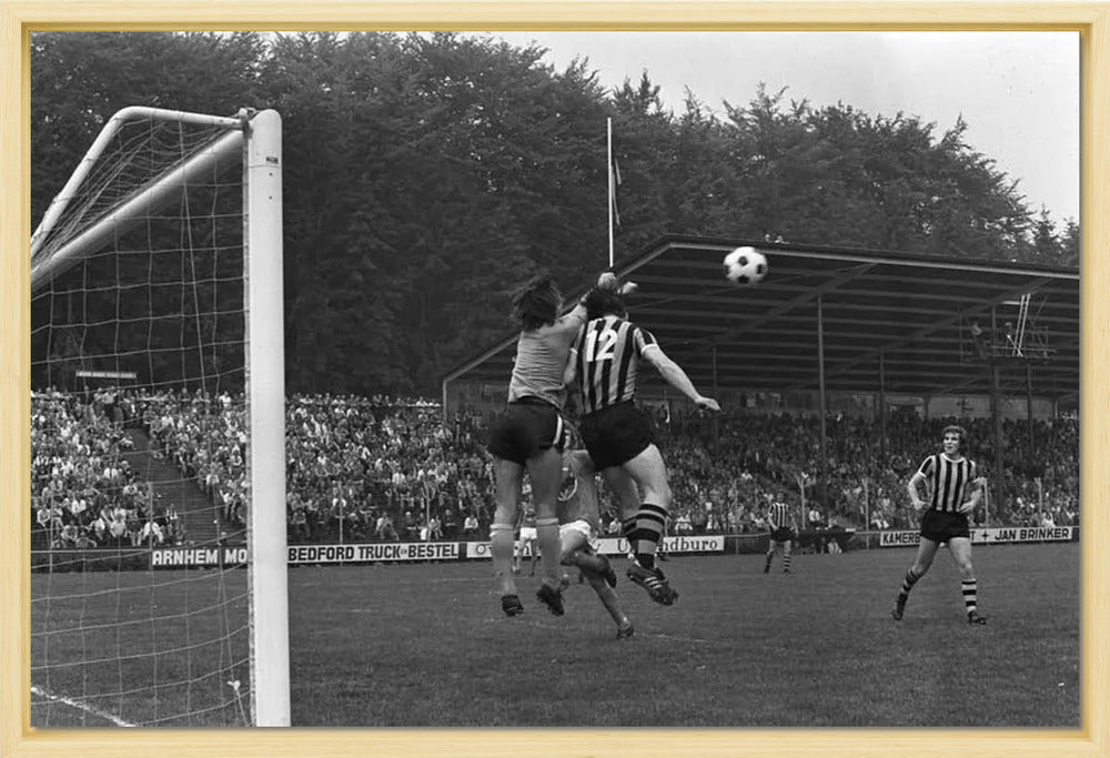 Vitesse - Volendam in Nieuw-Monnikenhuize - 1974