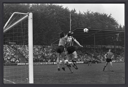 Vitesse - Volendam in Nieuw-Monnikenhuize - 1974